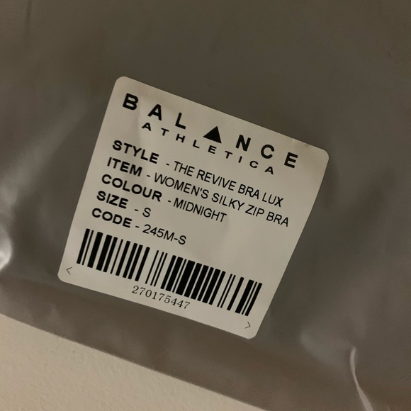 Balance Athletica revive bra in black - Picture 3 of 4